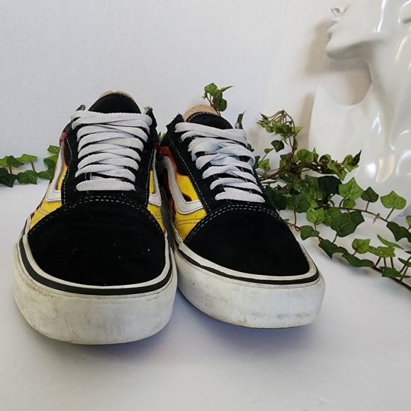 Vans Old Skool Flame Shoes Unisex Sneakers - Picture 3 of 9